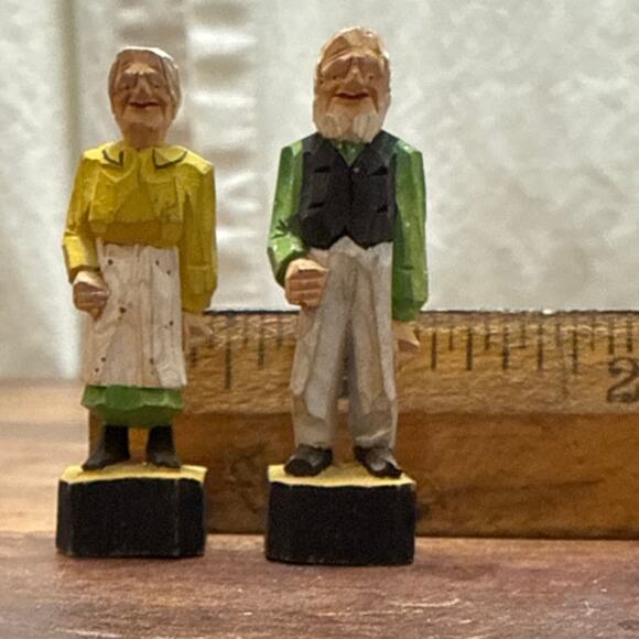 Hand Carved & Painted Wooden MINIATURE Figurines Flat Plane Folk Art Trinkets - Picture 6 of 7